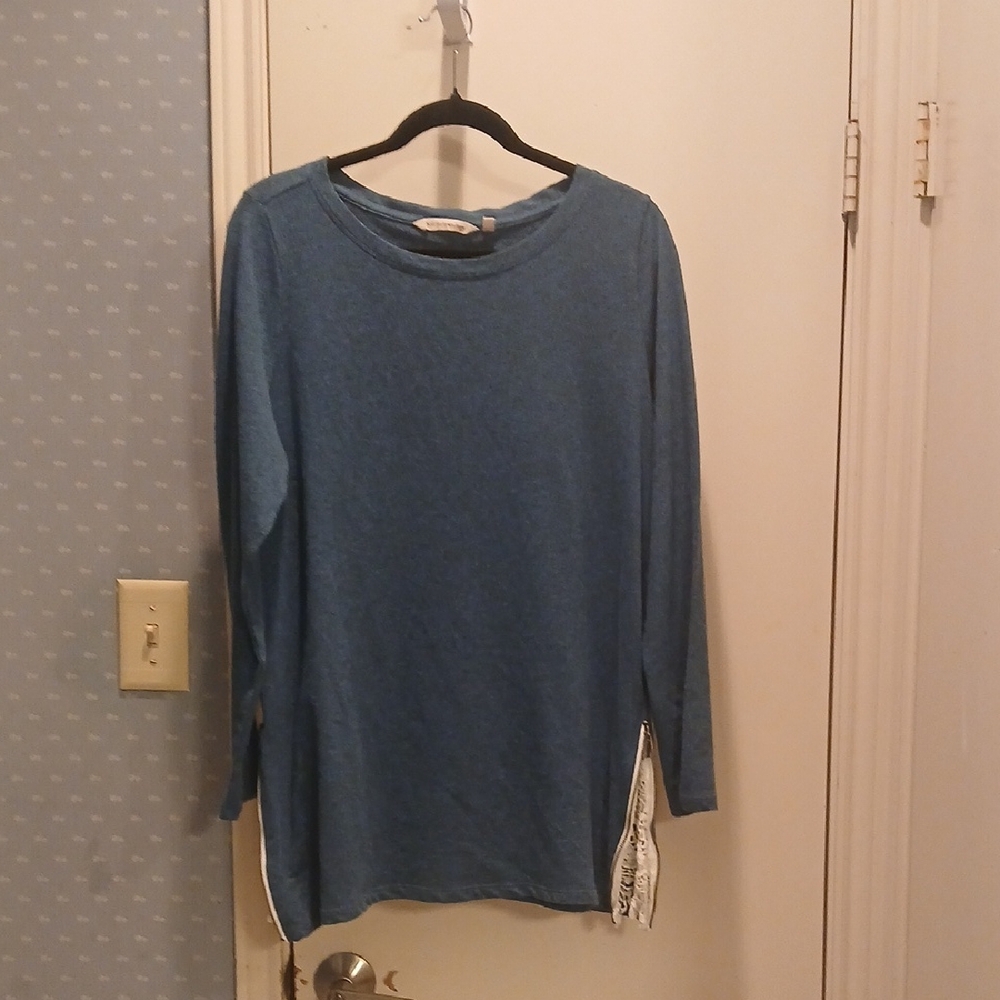 Soft Surroundings Blue Casual Long Sleeve Top with Lace & Zippers On the Sides